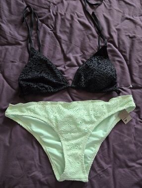 Black Crochet Lace Triangle Top & Mint Bikini Bottom Set Sz XL